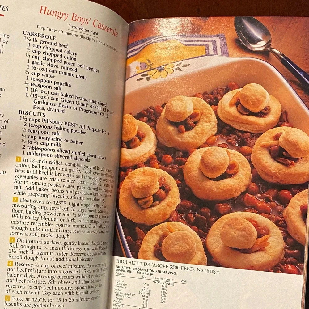 Pillsbury vintage cookbook magazines